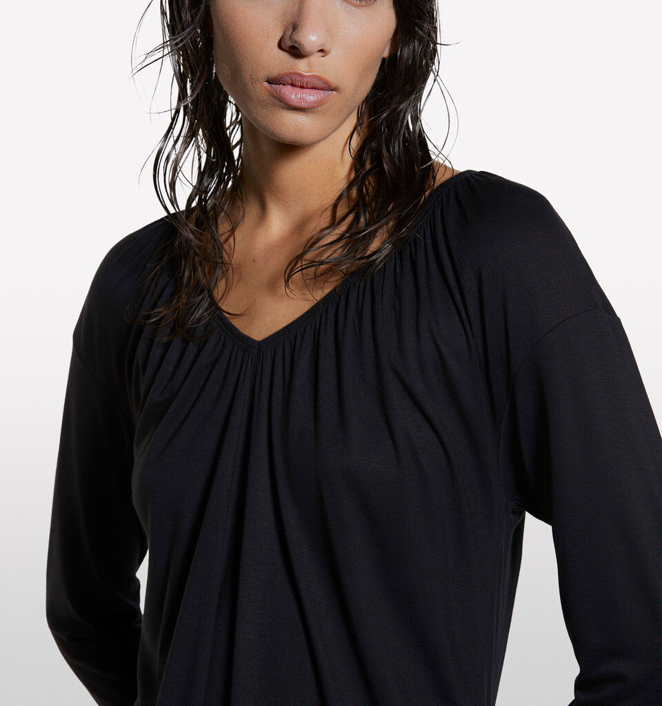 Black t-shirt with curl - women's long sleeve t-shirts - Black | Sisley image number 4